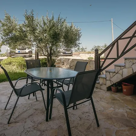 Sara Amazing Sea View Maisonette